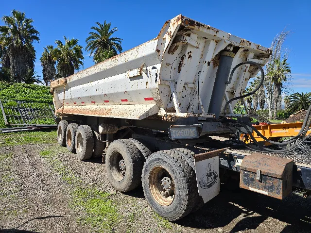 CAMION MACK GRANITE 2006 CON BATEA M3 TREMAC - 7