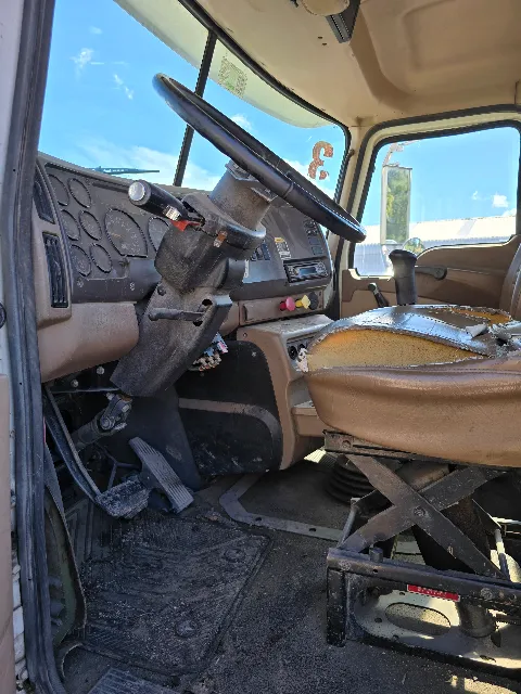 CAMION MACK GRANITE 2006 CON BATEA M3 TREMAC - 9