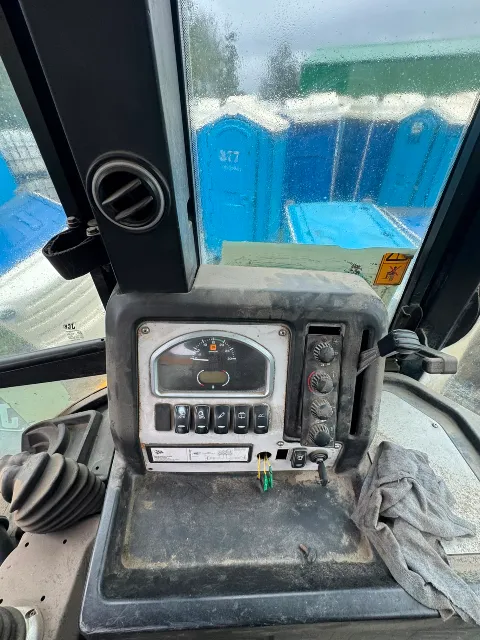 Retroexcavadora JCB 3CX año 2018 - 5
