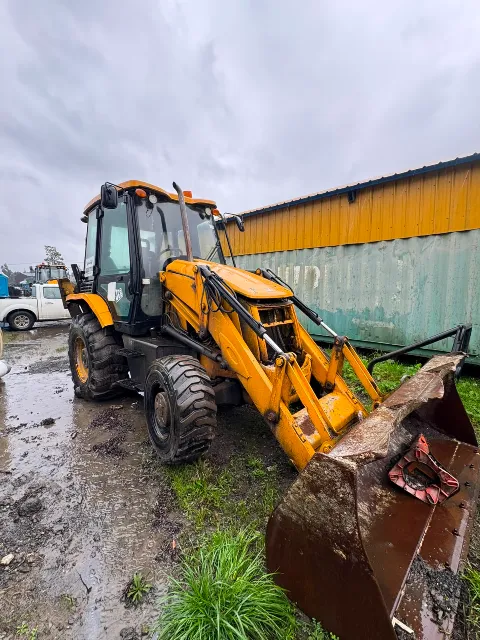 Retroexcavadora JCB 3CX año 2018 - 4