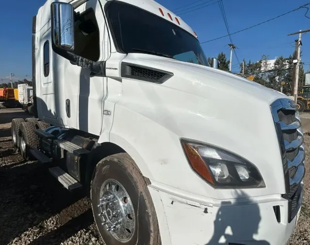 tracto Camión New Cascadia 2.022 - 2