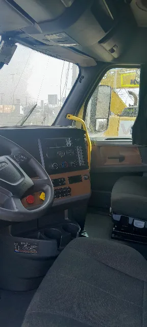 tracto Camión New Cascadia 2.022 - 6